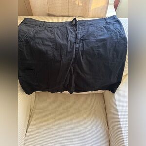 Croft & Barrow Women's Black Skorts